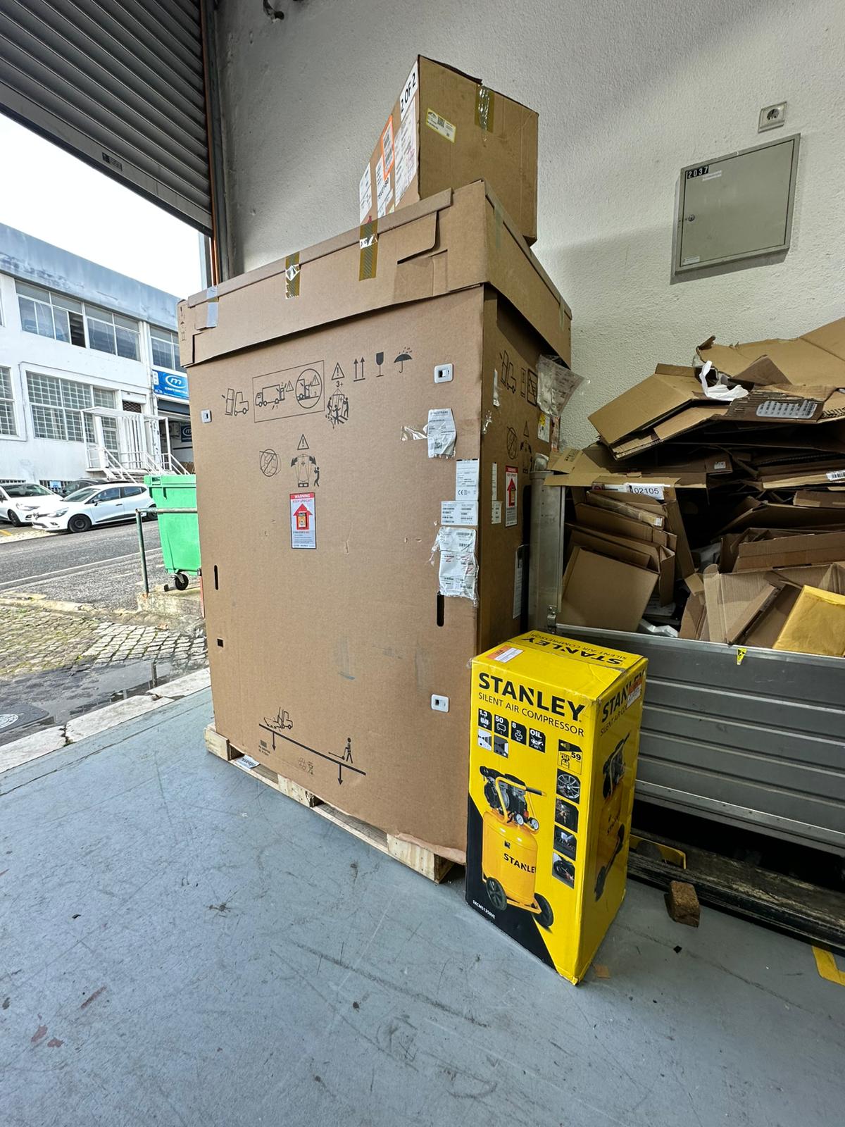 Packing and Delivery Service  in London and the United Kingdom