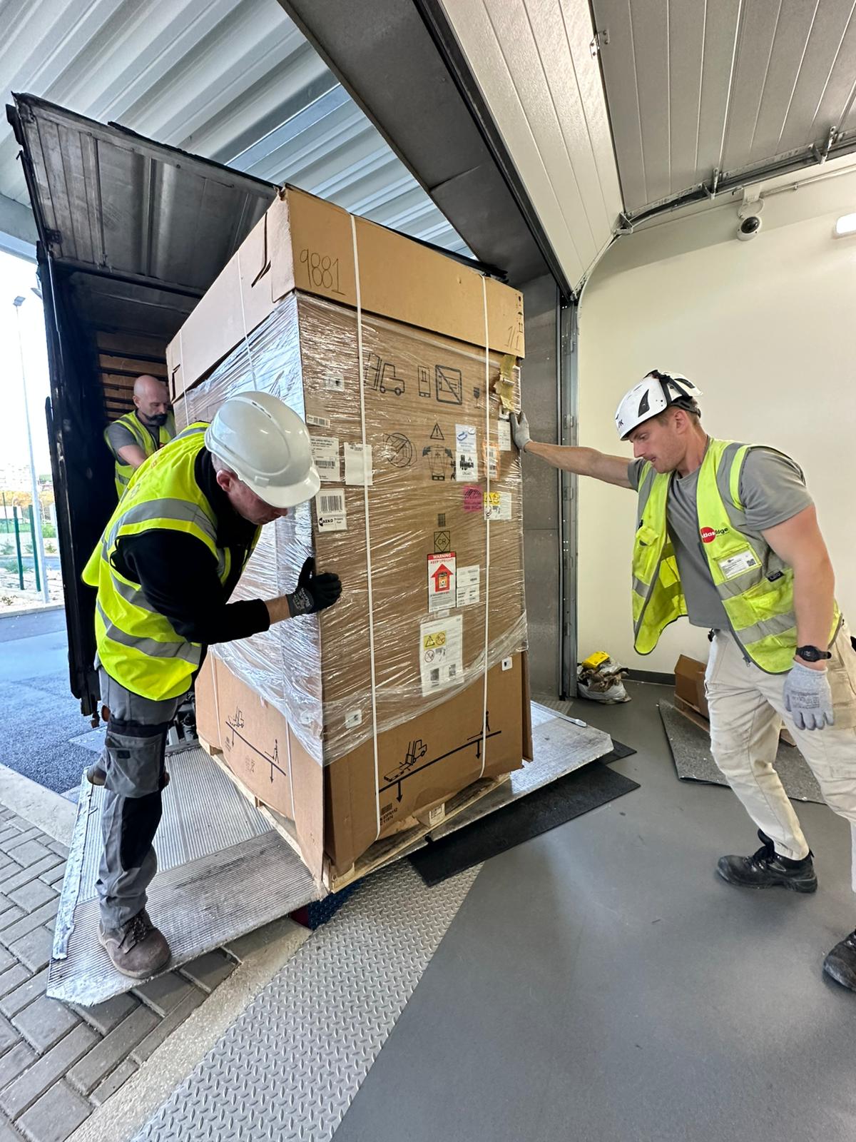 Packing and Delivery Service  in London and the United Kingdom